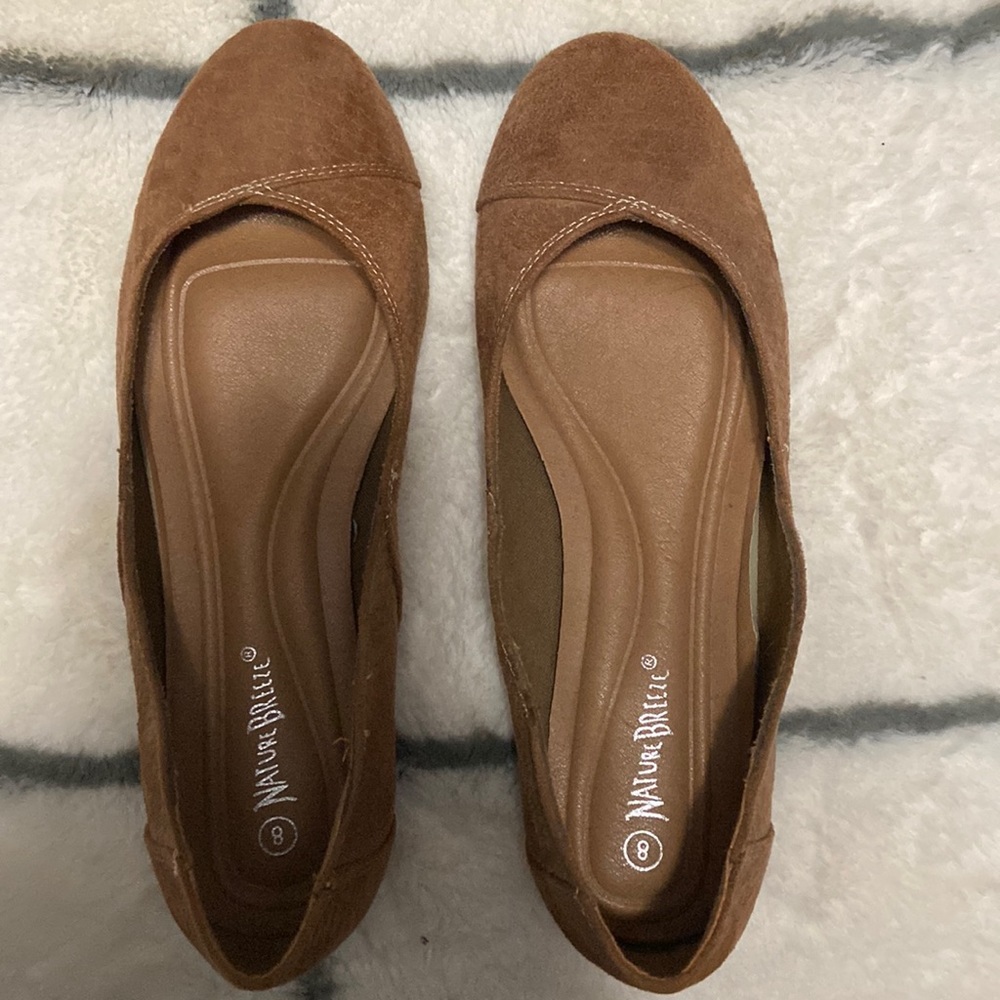 Nature Breeze Flats